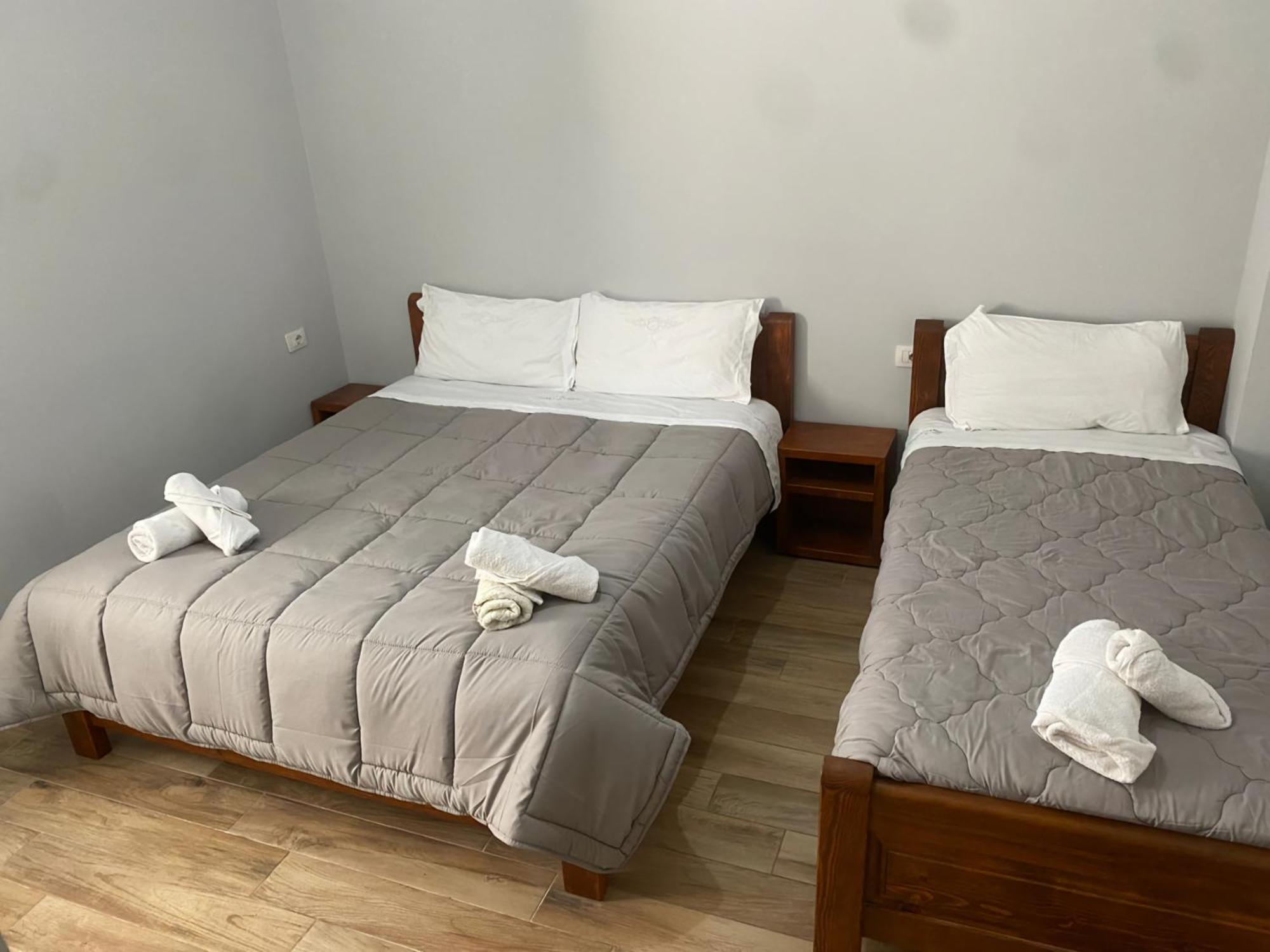 Bujtina Tinari Theth Bed & Breakfast Bilik gambar