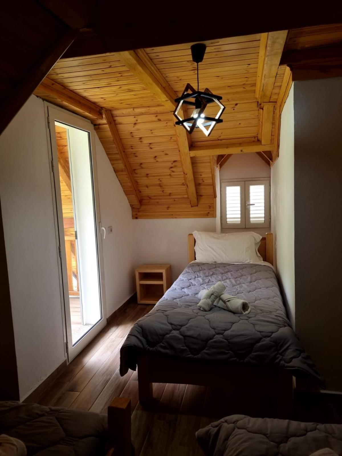 Bujtina Tinari Theth Bed & Breakfast Bilik gambar